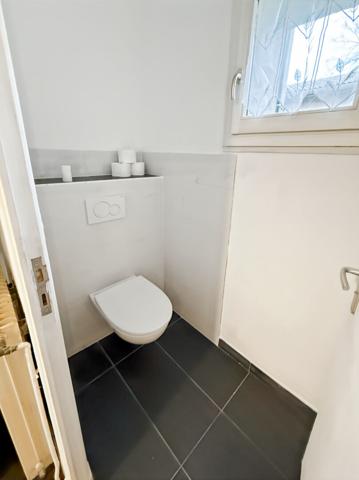 Maison à louer - 5 pièces à PERREUX