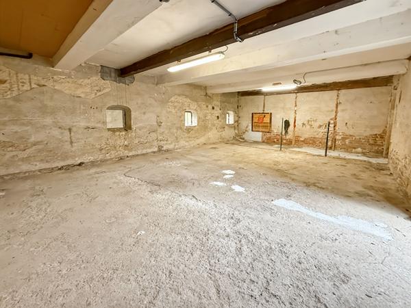 Maison à louer - 5 pièces à PERREUX