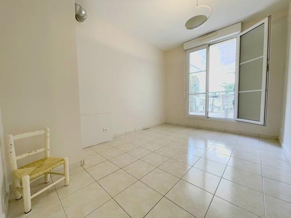 Montigny-le-Bretonneux (78180) Appartement 3 pièces 65m² utiles - TERRASSE 25m2 - Montigny le Bretonneux