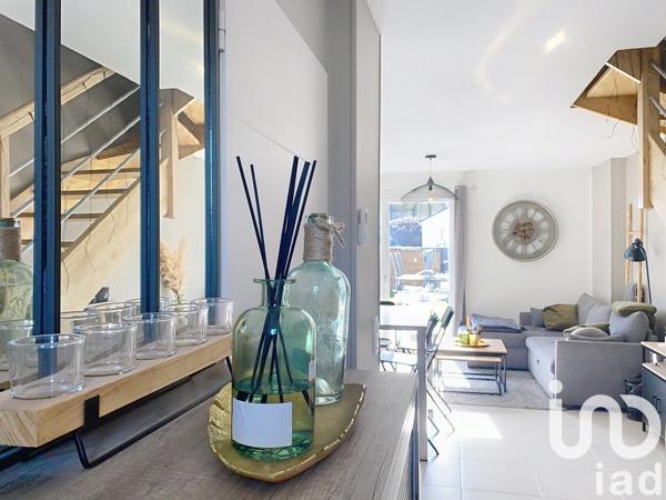 Maison 3 pièces de 61 m² à Artiguelouve (64230)