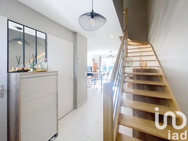 Maison 3 pièces de 61 m² à Artiguelouve (64230)