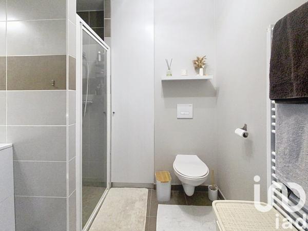 Maison 3 pièces de 61 m² à Artiguelouve (64230)