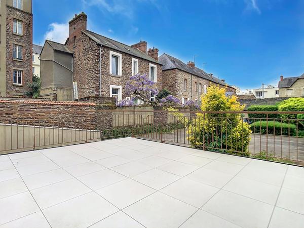 Appartement 80m² avec grande terrasse à deux pas du parc du Thabor