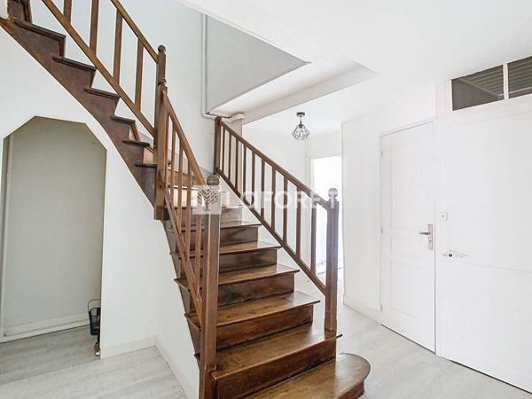 Achat appartement Neufchâteau - 6 pièce(s) - 152 m² - 137 000 €