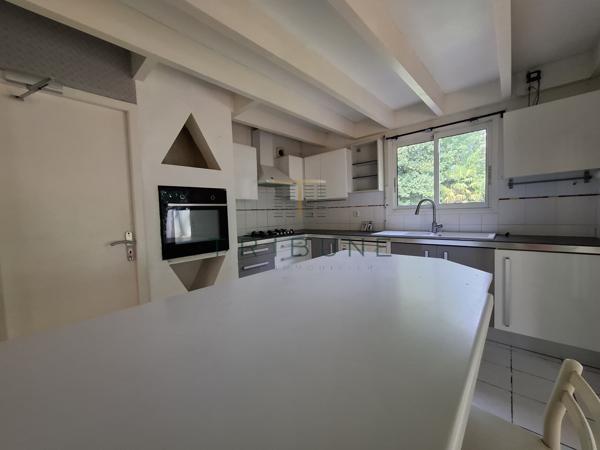 Maison 7 pièce(s) 4 chambre(s) 150 m²