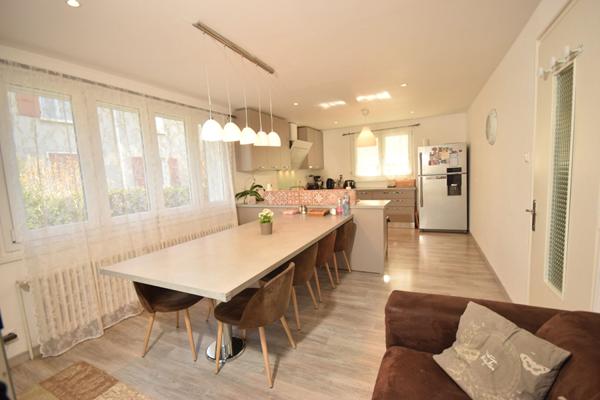 Villa 6 pièces en plein coeur d'un quartier résidentiel - Cluses (74300)