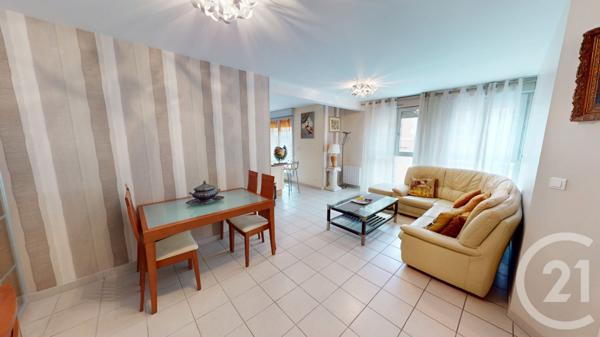 Appartement F4 à vendre  5 pièces - 86,20 m2 ST QUENTIN - 02