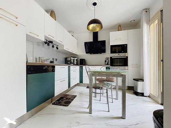 Maison à vendre 270 000 € Saint-Viance 4 p 115 m² DPE C