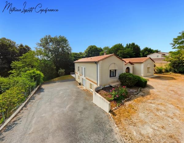 Maison à vendre 6 pièces COULOUNIEIX-CHAMIERS (24) 190 M2 sur terrain 5298 M2