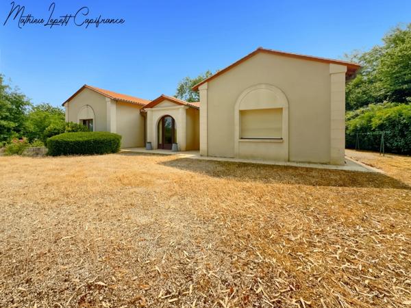 Maison à vendre 6 pièces COULOUNIEIX-CHAMIERS (24) 190 M2 sur terrain 5298 M2