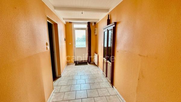 A vendre à JONZAC (17), Maison 6 pièces