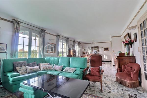 Maison traditionnelle de 187,05 m²