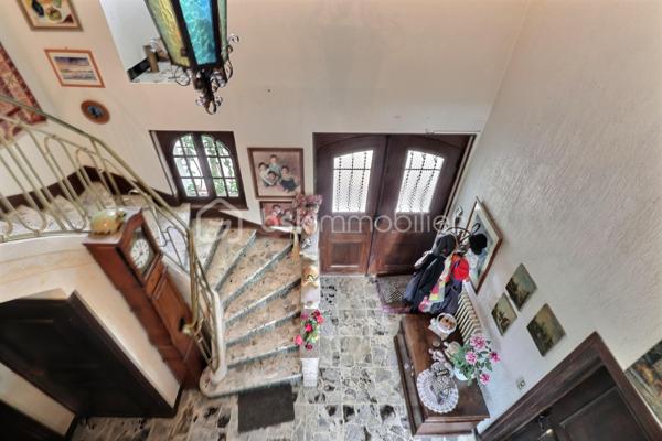 Maison traditionnelle de 187,05 m²