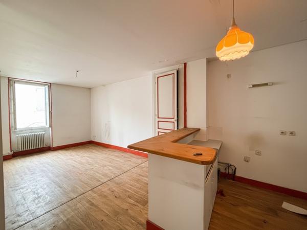 Immeuble 13 pièces - 236 m²