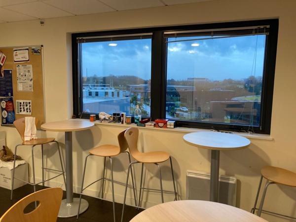 PROXIMITE AEROPORT - BUREAUX DISPONIBLES VENTE ET LOCATION