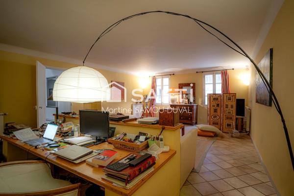 Maison de caractère dans un village provençal prisé le Beausset.