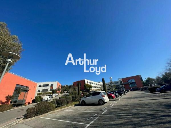 Plateaux de bureaux à louer divisibles dès 36 m²- Sophia Antipolis