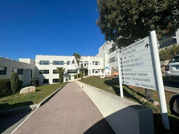 Plateaux de bureaux à louer divisibles dès 36 m²- Sophia Antipolis