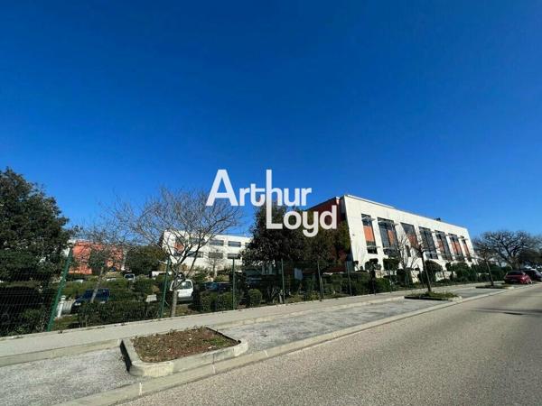 Plateaux de bureaux à louer divisibles dès 36 m²- Sophia Antipolis