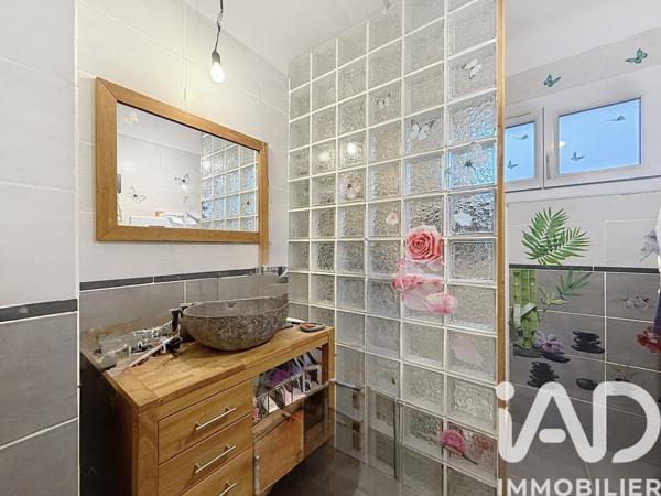 Maison à vendre 11 pièces 185 m² Saint-Privat-des-Vieux