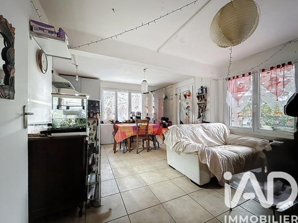 Maison à vendre 11 pièces 185 m² Saint-Privat-des-Vieux