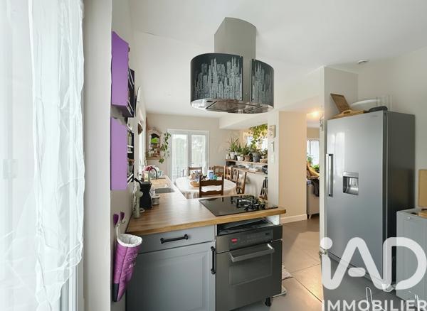 Maison à vendre 11 pièces 185 m² Saint-Privat-des-Vieux