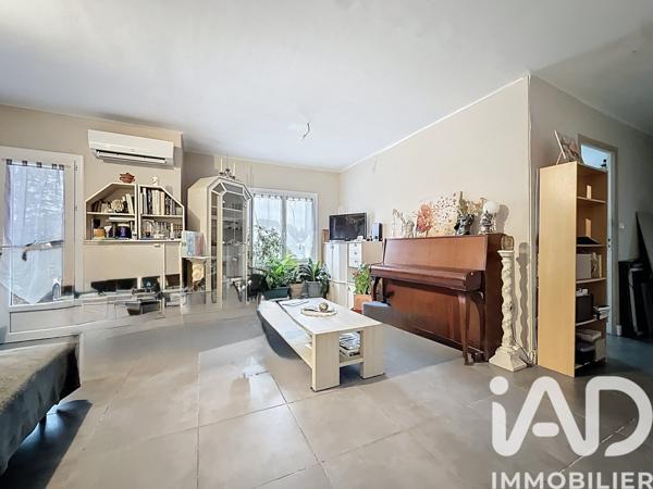 Maison à vendre 11 pièces 185 m² Saint-Privat-des-Vieux