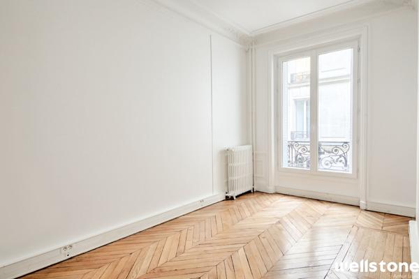 Bureaux à louer à PARIS 75008