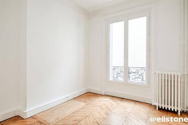 Bureaux à louer à PARIS 75008