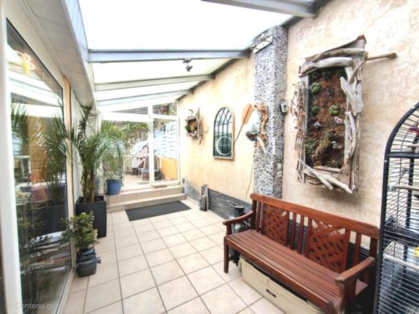 Maison 4 pièce(s) 2 chambre(s) 103 m²