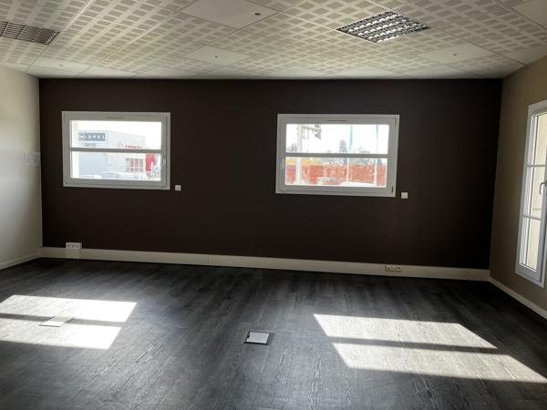 Bureaux à louer à FRANQUEVILLE SAINT PIERRE 76520