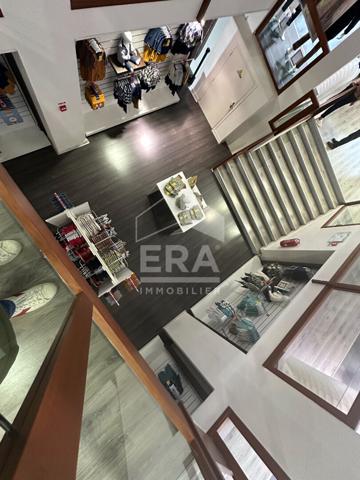 CHATEAUROUX - Hyper centre - Local commercial de 700 m² avec réserve.