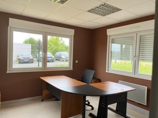 Bâtiment de bureaux d'environ 200 m2 - A vendre à SEMOY