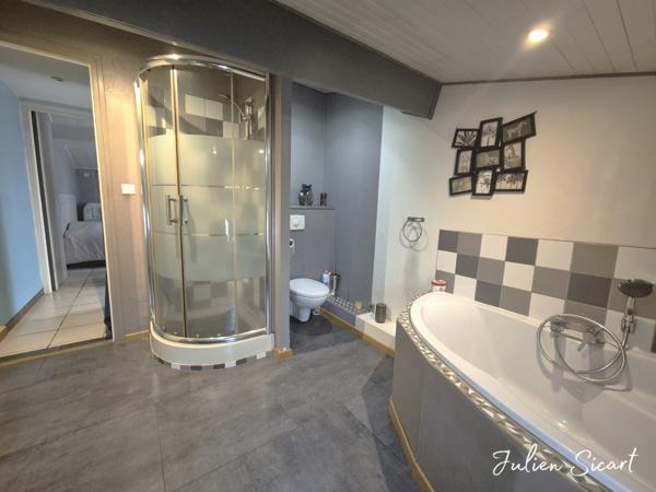 Maison de village avec garage