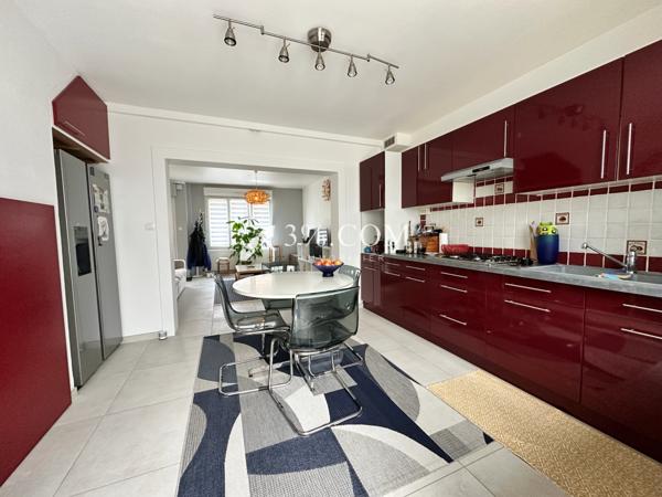 Maison 5 pièce(s) 3 chambre(s) 93.5 m²