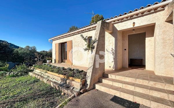 Maison à vendre    4 pièces • 147,75 m2 Roquebrune-sur-Argens