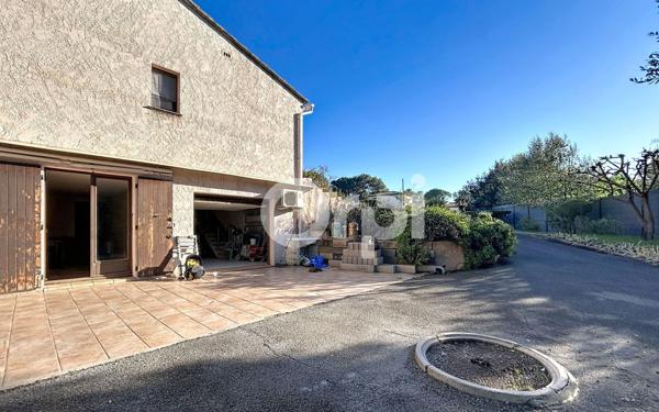 Maison à vendre    4 pièces • 147,75 m2 Roquebrune-sur-Argens