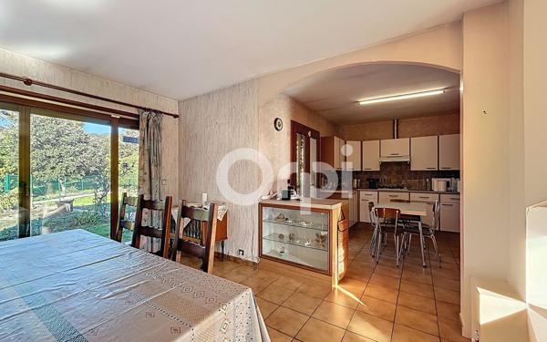 Maison à vendre    4 pièces • 147,75 m2 Roquebrune-sur-Argens