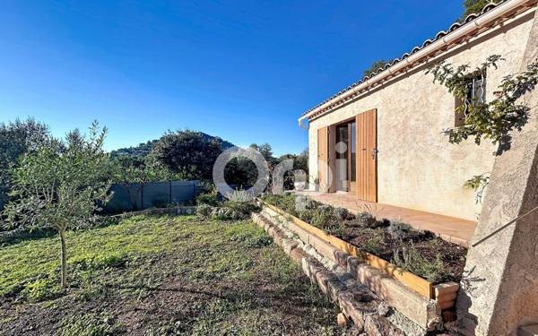 Maison à vendre    4 pièces • 147,75 m2 Roquebrune-sur-Argens
