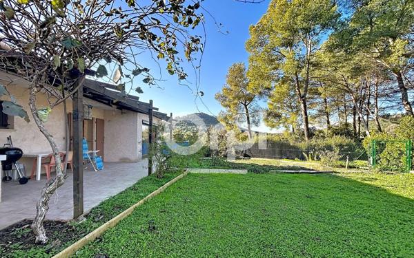 Maison à vendre    4 pièces • 147,75 m2 Roquebrune-sur-Argens