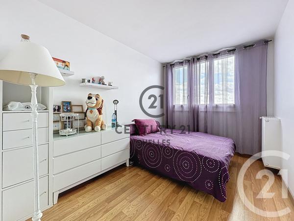 Appartement F5 à vendre  5 pièces - 95,08 m2 CHELLES - 77