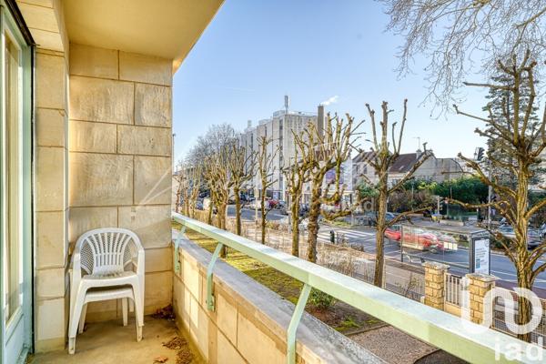 Appartement 3 pièces de 75 m² à Chatou (78400)