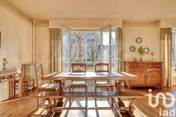 Appartement 3 pièces de 75 m² à Chatou (78400)