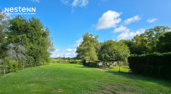 Belle maison Nantaise d'environ 140m² avec 4 chambres, magnifique jardin d'environ 2500m² avec dépendance et accès à la levée.
