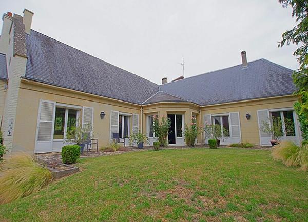 Maison à vendre    6 pièces •  Roye