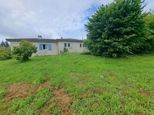 Maison plain pied Roullet Saint Estephe 4 pièces 93 m2