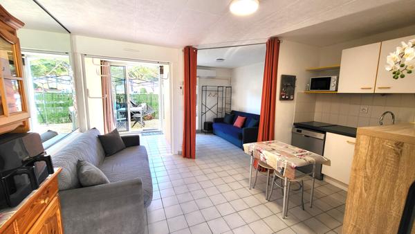 Appartement 31m2- Terrasse 17m2 - Place de parking - Le Grau du Roi 