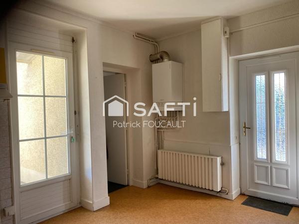 Maison à Saint-Benoit, limite Poitiers