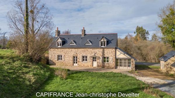 Maison à vendre proche de GORRON (53)maison en pierre 4 chambres sur terrain 1,37 hectare avec garage