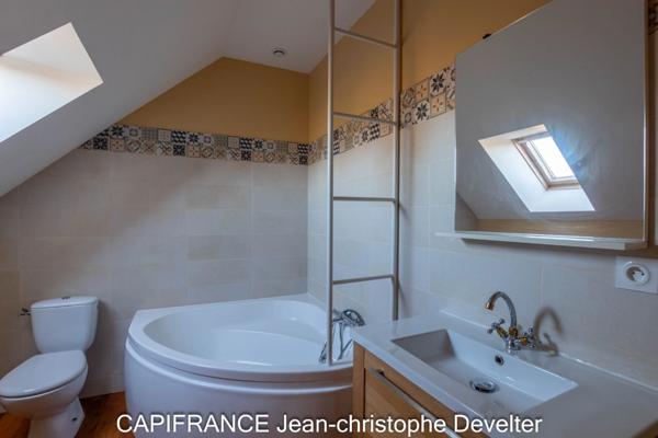 Maison à vendre proche de GORRON (53)maison en pierre 4 chambres sur terrain 1,37 hectare avec garage